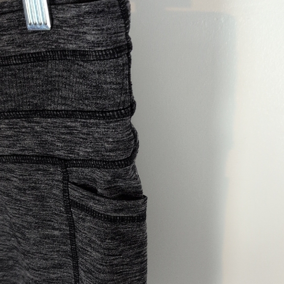 Athleta Ankle Length Leggings - Picture 5 of 11
